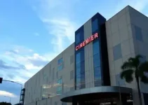 cinema com poltrona que aquece e vinho